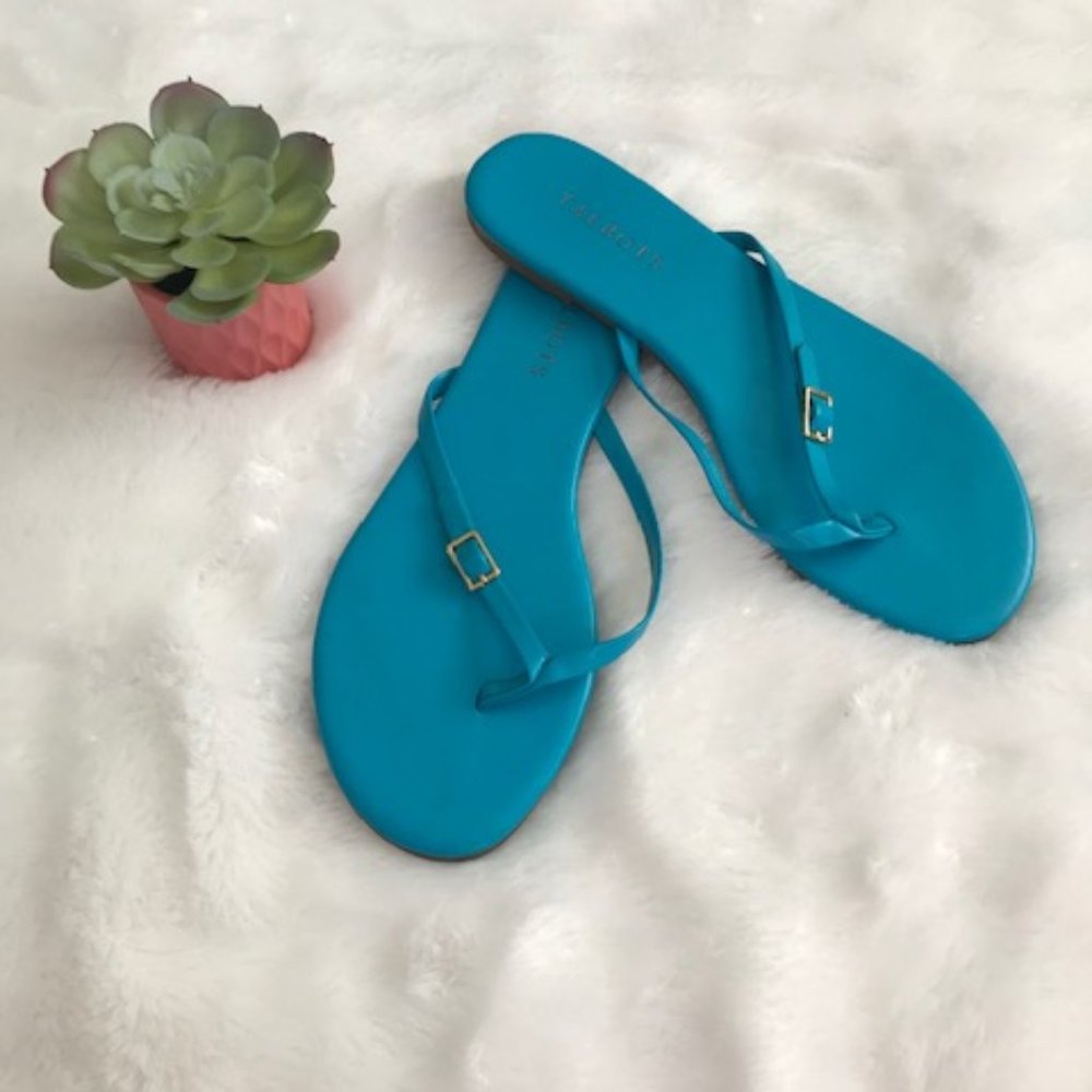 Talbots Buckle Thong Sandal in Aquamarine